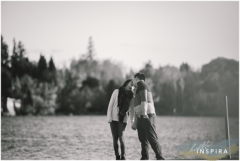 candid toronto engagement photosession