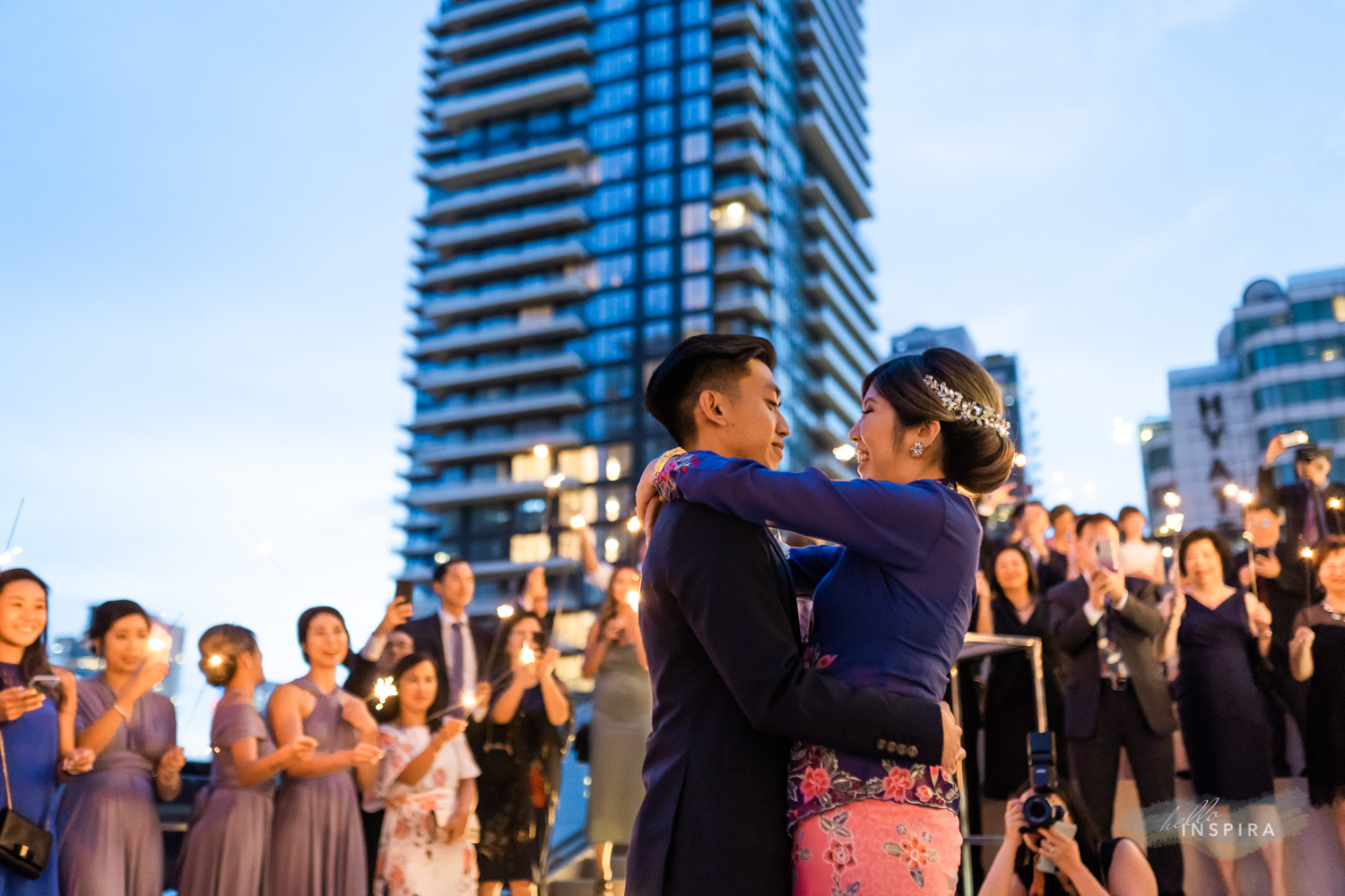 toronto rooftop first dance wedding photos